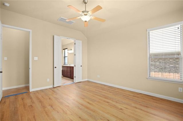 112 W Adelanta PL, Round Rock, TX 78681