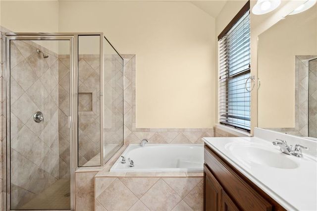 112 W Adelanta PL, Round Rock, TX 78681