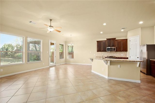 112 W Adelanta PL, Round Rock, TX 78681