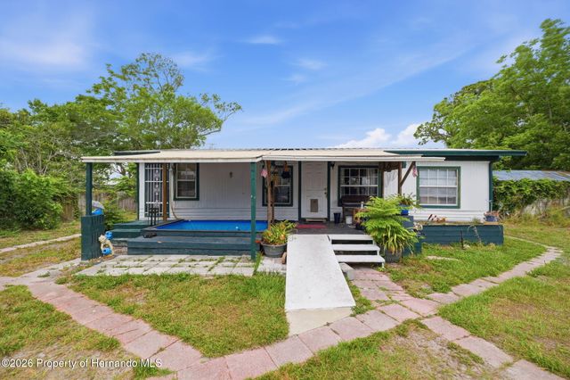 11129 Pine Tree Lane, Port Richey, FL 34668