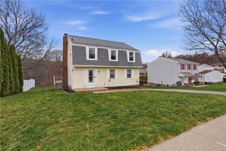 303 MacNab Dr, Moon/crescent Twp, PA 15108