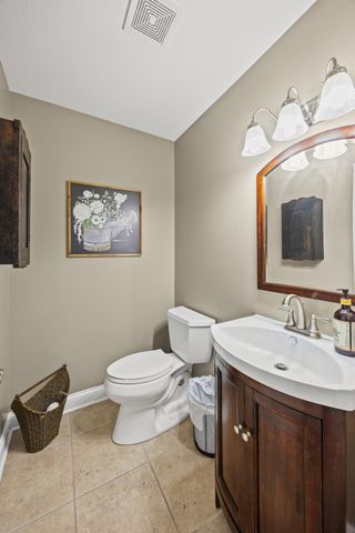 891 W Count Fleet Circle, Danville, KY 40422