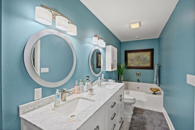 891 W Count Fleet Circle, Danville, KY 40422