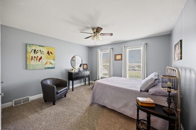 891 W Count Fleet Circle, Danville, KY 40422