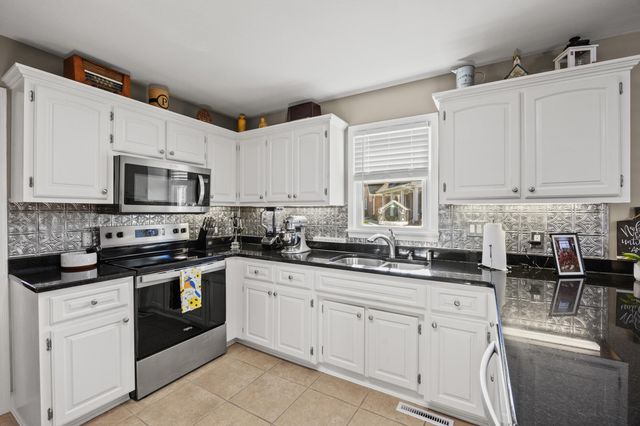 891 W Count Fleet Circle, Danville, KY 40422