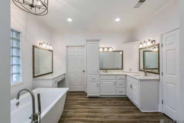 308 S Jefferson Ave, Port Allen, LA 70767