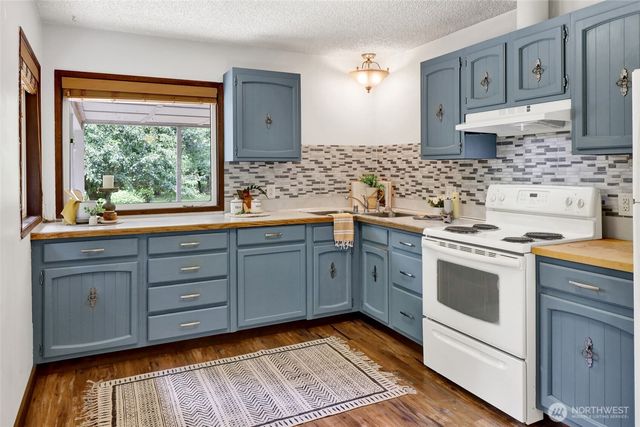 7989 Andreason Place, Custer, WA 98240