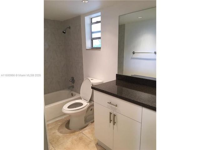 9359 Fontainebleau Blvd F308, Miami, FL 33172