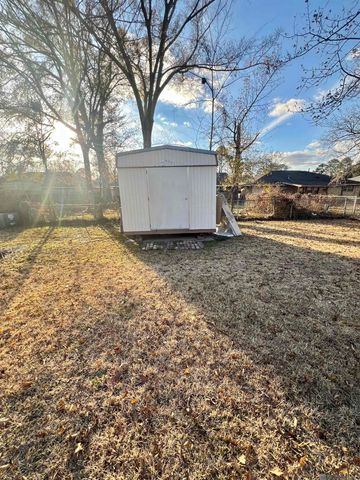 2217 N Little John Ave, Baton Rouge, LA 70814