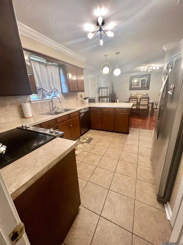 2217 N Little John Ave, Baton Rouge, LA 70814