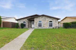 2909 Flagstone Drive, Garland, TX 75044