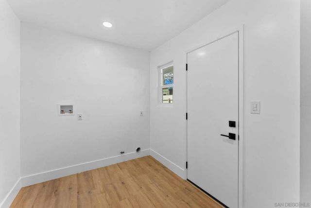 958 Berkshire Ct, Escondido, CA 92025