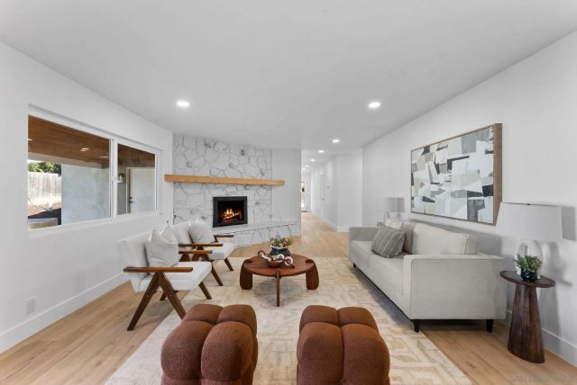 958 Berkshire Ct, Escondido, CA 92025