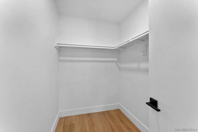 958 Berkshire Ct, Escondido, CA 92025