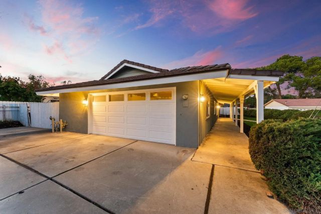 958 Berkshire Ct, Escondido, CA 92025