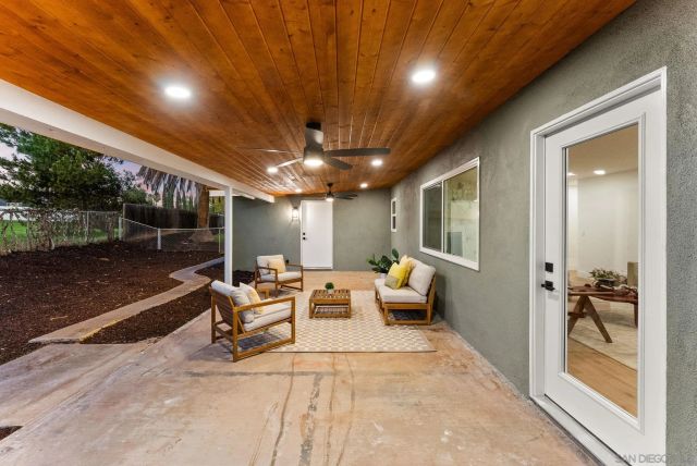 958 Berkshire Ct, Escondido, CA 92025