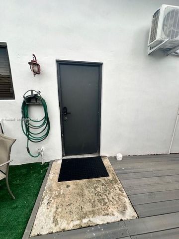 2827 Mckinley St 0, Hollywood, FL 33020