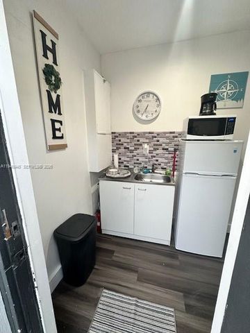 2827 Mckinley St 0, Hollywood, FL 33020