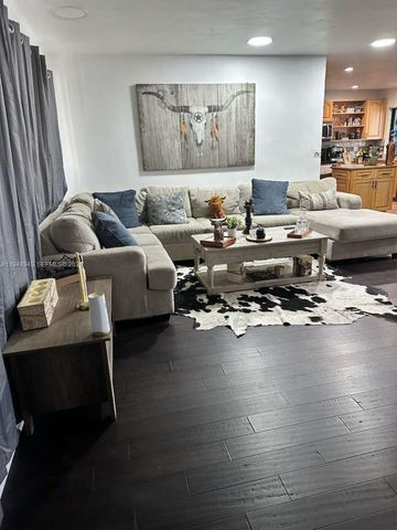 2827 Mckinley St 0, Hollywood, FL 33020