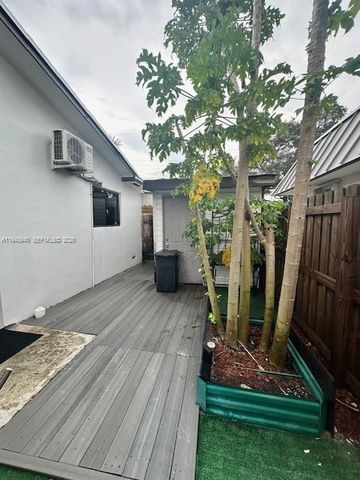 2827 Mckinley St 0, Hollywood, FL 33020