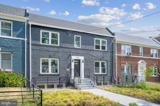 1372 NE BRYANT ST NE #4, Washington, DC 20018