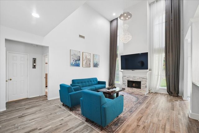 2308 Aberdeen Avenue, Mckinney, TX 75072
