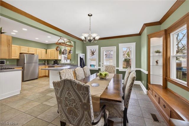 1228 Andrews Avenue, Lakewood, OH 44107