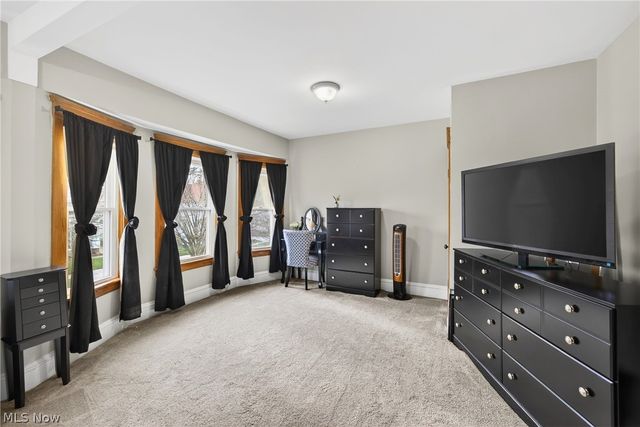 1228 Andrews Avenue, Lakewood, OH 44107