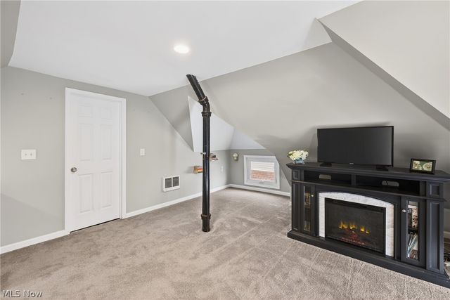 1228 Andrews Avenue, Lakewood, OH 44107