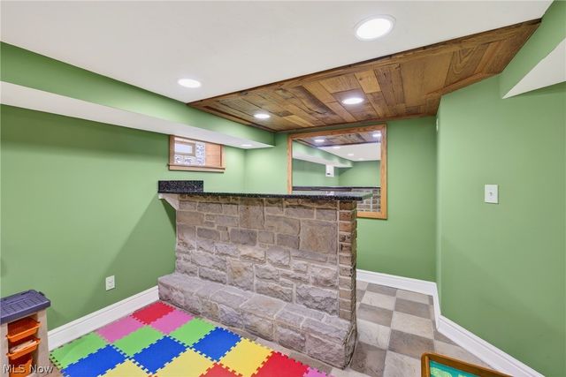 1228 Andrews Avenue, Lakewood, OH 44107