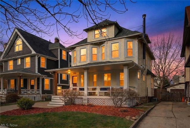 1228 Andrews Avenue, Lakewood, OH 44107