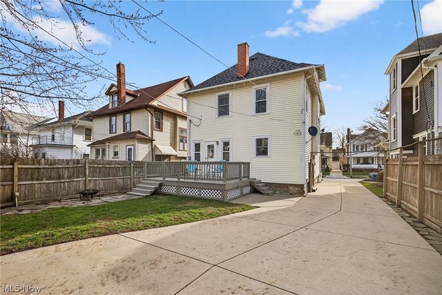 1228 Andrews Avenue, Lakewood, OH 44107