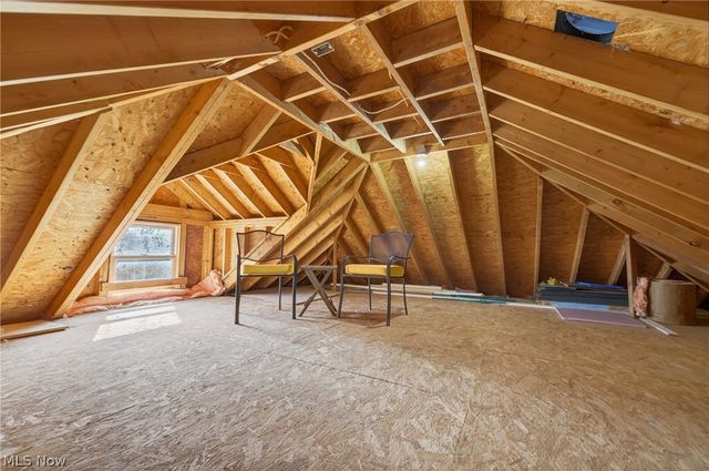 1228 Andrews Avenue, Lakewood, OH 44107