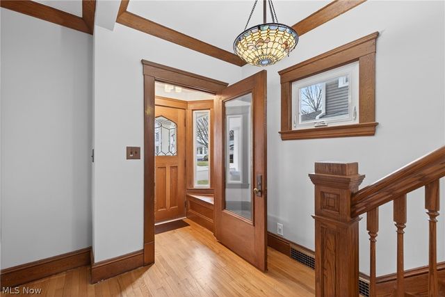 1228 Andrews Avenue, Lakewood, OH 44107