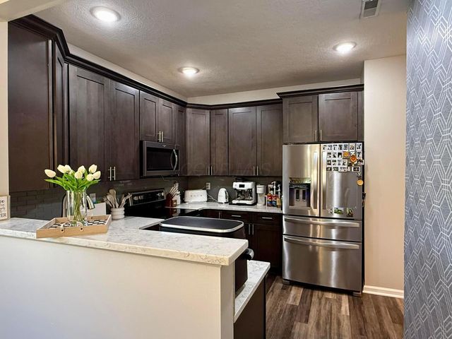 5182 Horseshoe Falls Drive, Dublin, OH 43016