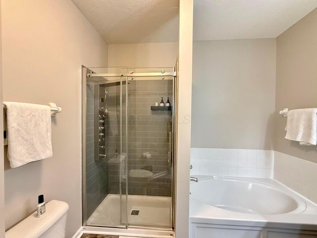 5182 Horseshoe Falls Drive, Dublin, OH 43016