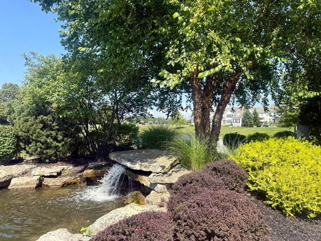 5182 Horseshoe Falls Drive, Dublin, OH 43016