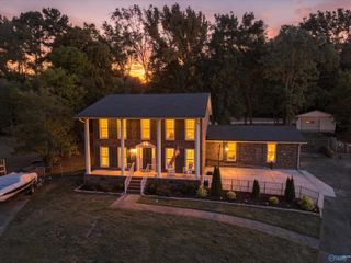 7801 Tea Garden Road SE, Huntsville, AL 35802