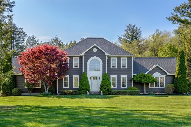 27 Vista Circle, Rutland, MA 01543