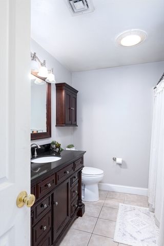 27 Vista Circle, Rutland, MA 01543