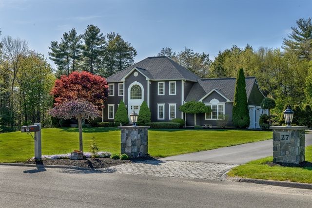 27 Vista Circle, Rutland, MA 01543