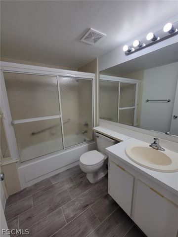 9610 Green Cypress LN 15, Fort Myers, FL 33905