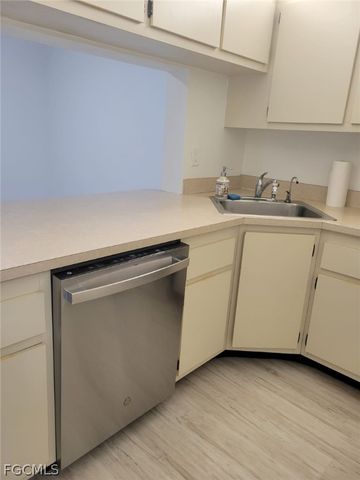 9610 Green Cypress LN 15, Fort Myers, FL 33905