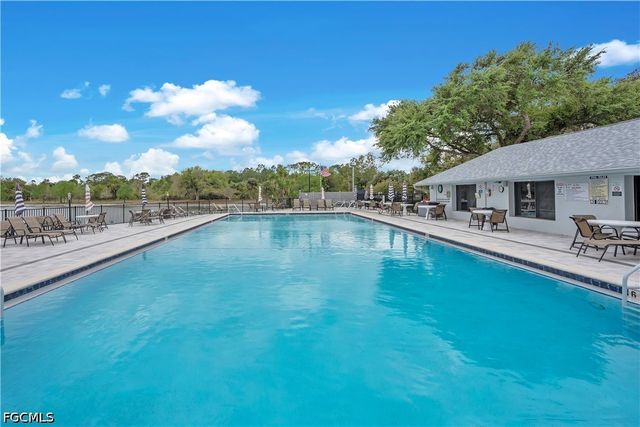 9610 Green Cypress LN 15, Fort Myers, FL 33905