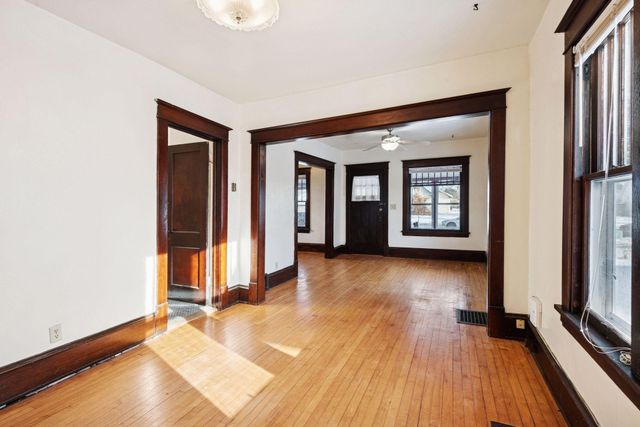 4242 33rd Avenue S, Minneapolis, MN 55406