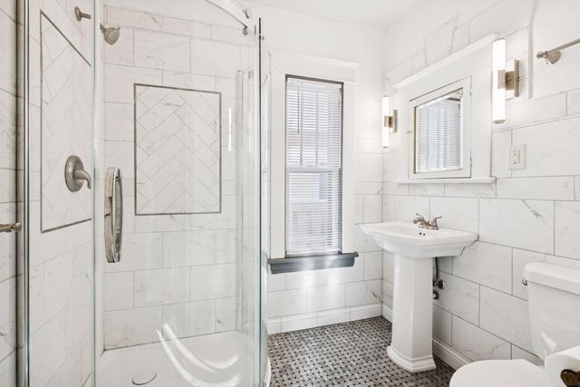 4242 33rd Avenue S, Minneapolis, MN 55406