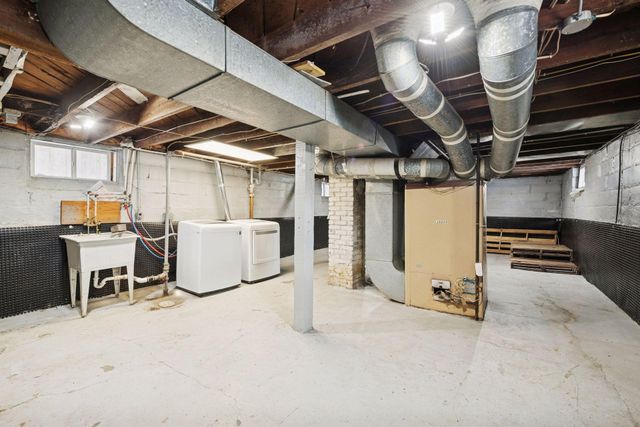 4242 33rd Avenue S, Minneapolis, MN 55406