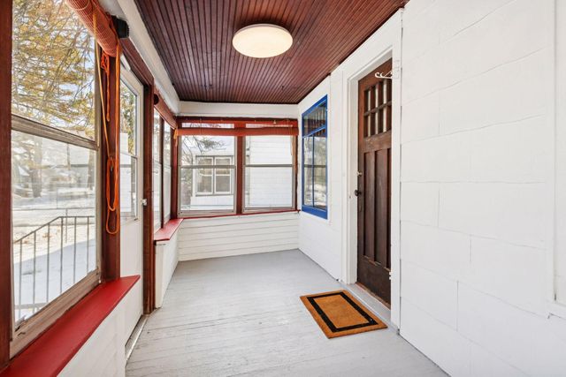 4242 33rd Avenue S, Minneapolis, MN 55406