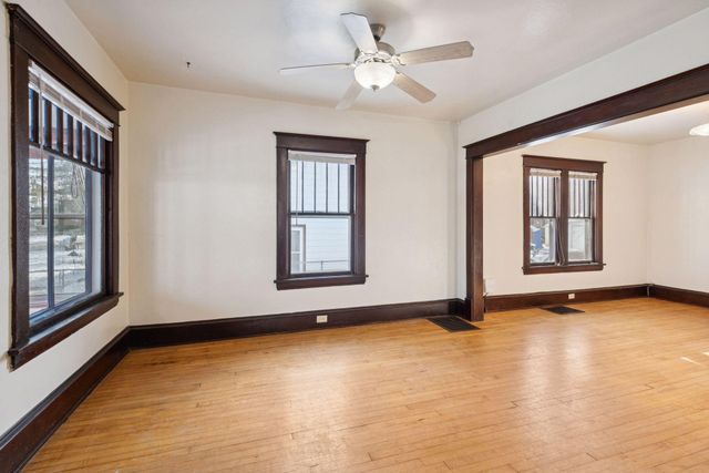 4242 33rd Avenue S, Minneapolis, MN 55406