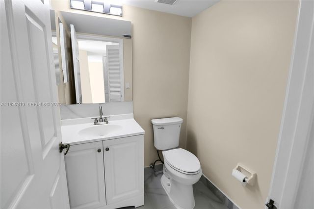 652 NW 133rd Dr, Plantation, FL 33325